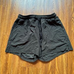 old navy black shorts - Medium